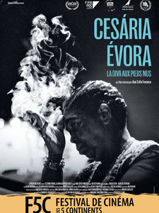 Cesária Évora, la diva aux pieds nus (F5C)